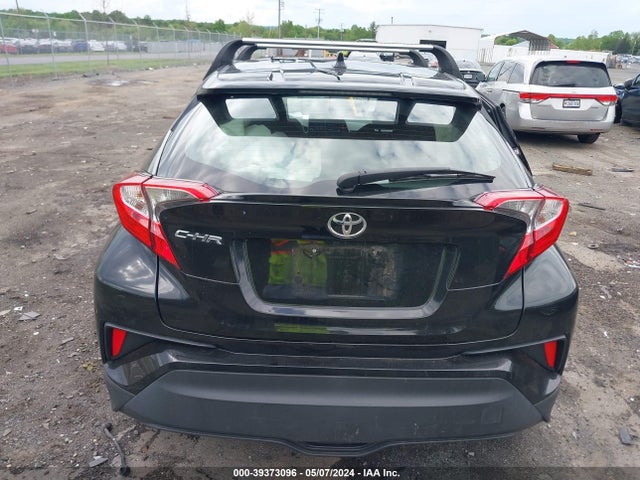 Toyota C-HR XLE 2019 NMTKHMBX5KR095351 Image 16