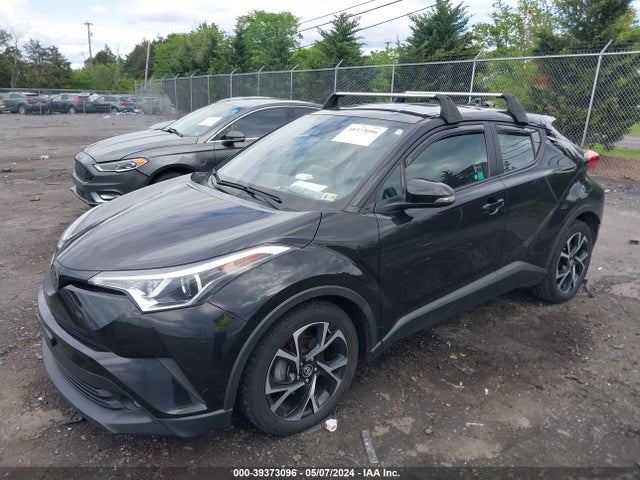 Toyota C-HR XLE 2019 NMTKHMBX5KR095351 Image 2