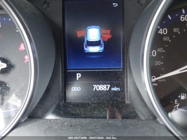Toyota C-HR XLE 2019 NMTKHMBX5KR095351 Image 7