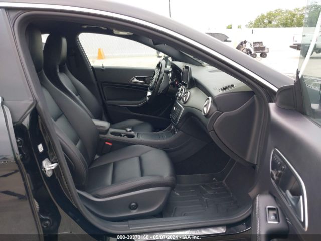 WDDSJ4GB3FN176577 Mercedes-Benz CLA 250 4MATIC