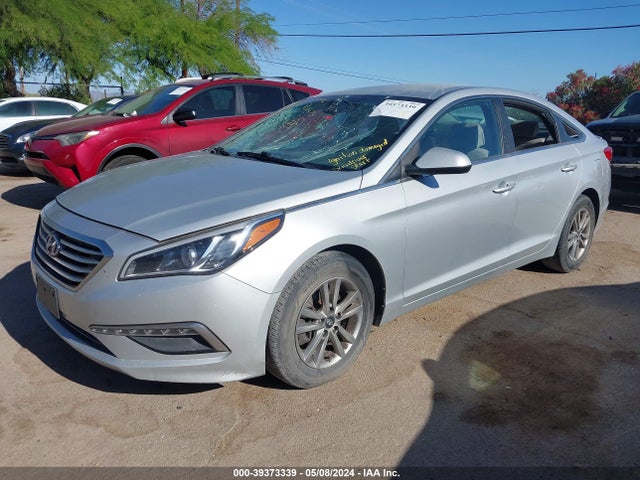 Hyundai SONATA SE 2015 5NPE24AF9FH040521 Image 2