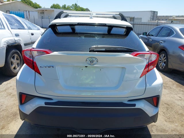 Toyota C-HR LE 2021 JTNKHMBX4M1108149 Image 17