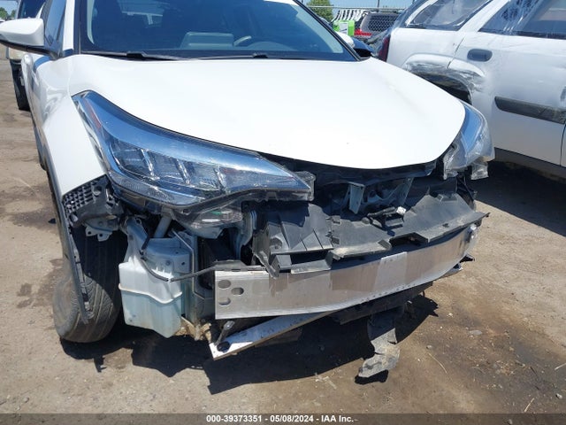 Toyota C-HR LE 2021 JTNKHMBX4M1108149 Image 6