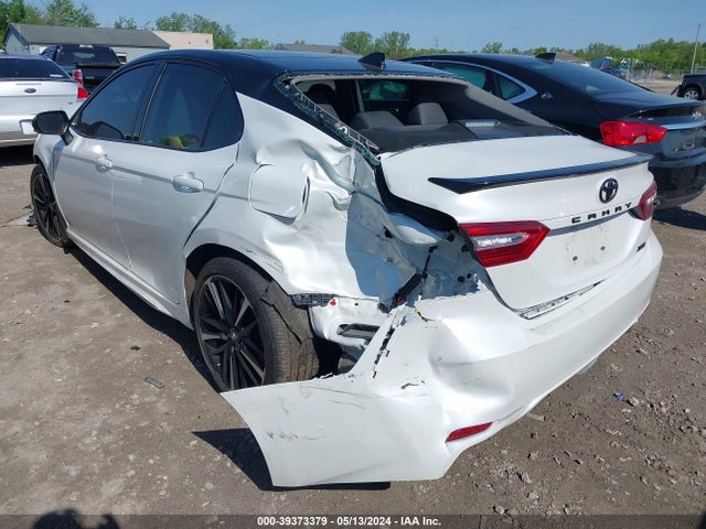 Toyota CAMRY XSE 2019 4T1B61HK8KU249608 Image 3