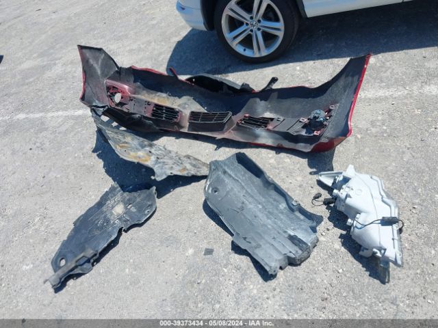 4T1BF1FK3EU829596 Toyota CAMRY SE