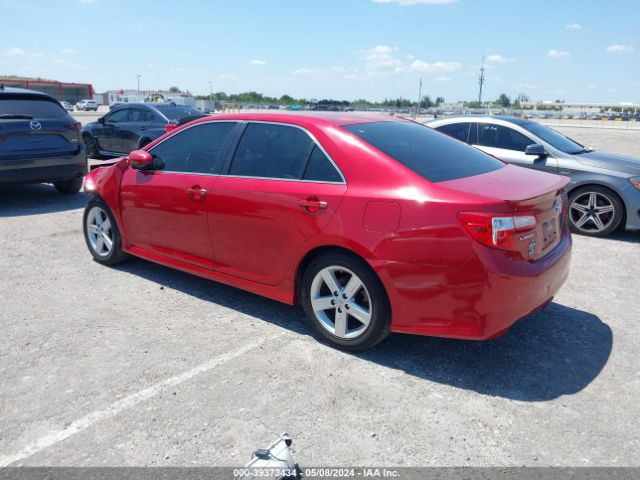 4T1BF1FK3EU829596 Toyota CAMRY SE