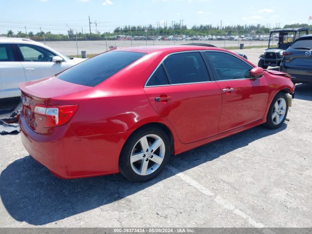 4T1BF1FK3EU829596 Toyota CAMRY SE
