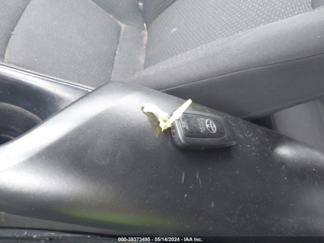 NMTKHMBX2JR008892 Toyota C-hr Xle Premium
