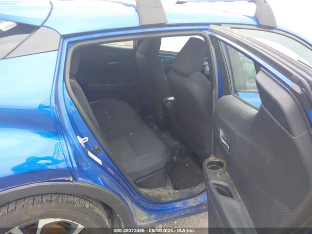 NMTKHMBX2JR008892 Toyota C-hr Xle Premium