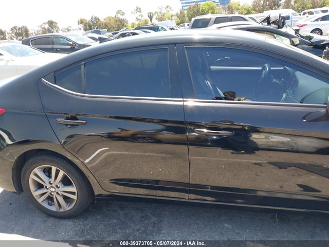Hyundai ELANTRA SEL 2018 5NPD84LF8JH304568 Image 12