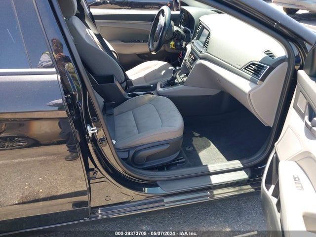 Hyundai ELANTRA SEL 2018 5NPD84LF8JH304568 Image 5