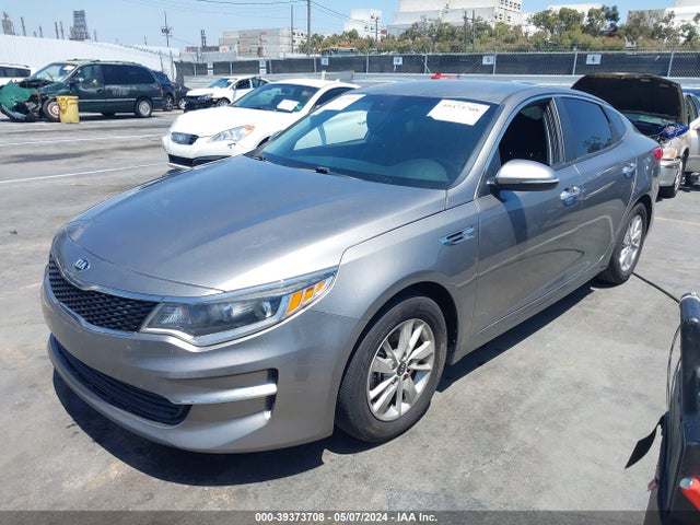 KIA Optima Lx 2018 5XXGT4L34JG222494 Image 2