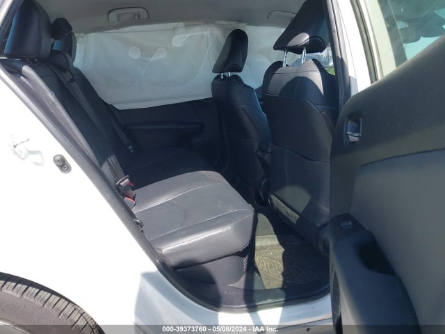 JTDKARFU5K3085231 Toyota Prius Limited