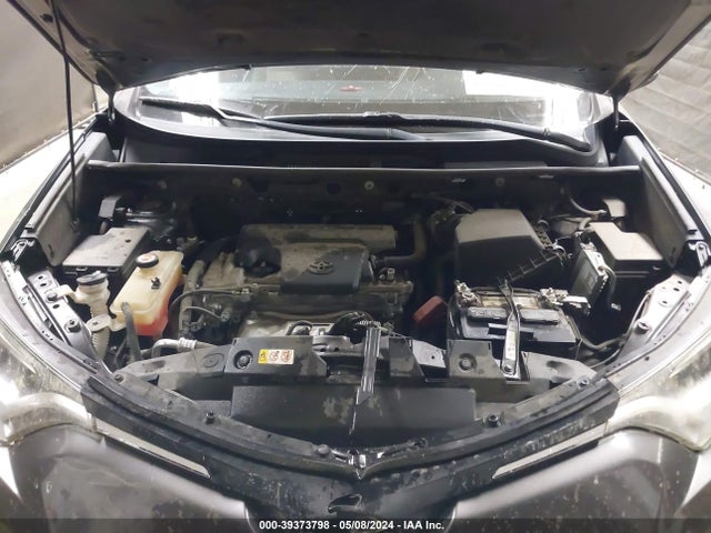 Toyota Rav4 Xle 2018 JTMWFREV6JJ740004 Image 10