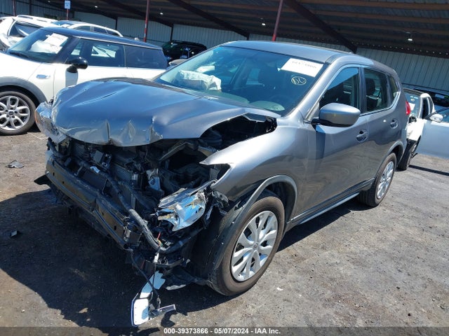 Nissan ROGUE S 2017 KNMAT2MT4HP580741 Image 2