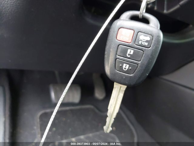 5YFBURHE2JP811419 Toyota COROLLA LE