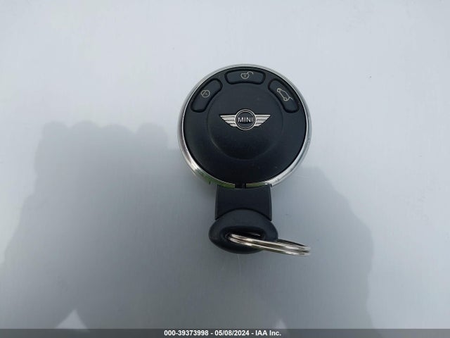 2010 MINI COOPER S WMWMF7C59ATZ69471 Photo 10