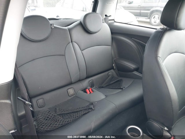 2010 MINI COOPER S WMWMF7C59ATZ69471 Photo 7