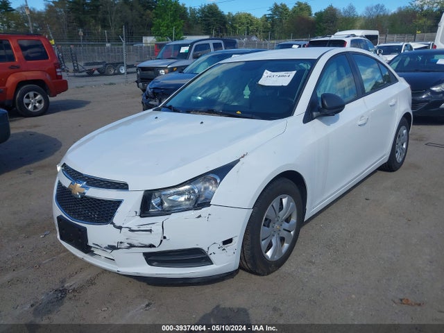 Chevrolet Cruze Ls Auto 2014 1G1PA5SG6E7144789 Image 2
