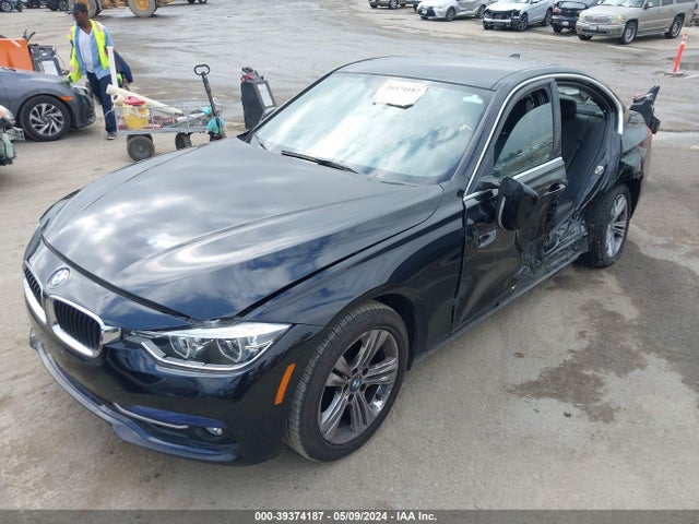BMW 330I 2018 WBA8B9C59JEE82612 Image 2
