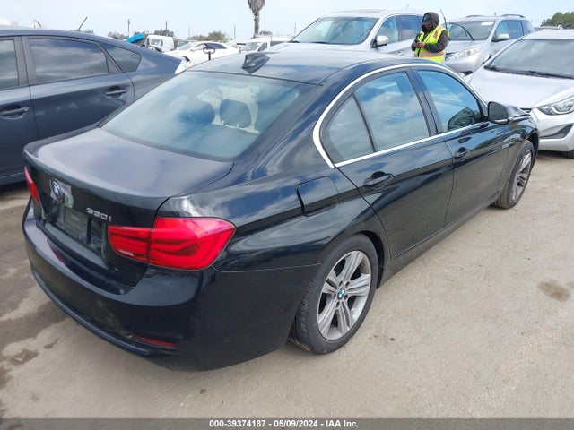BMW 330I 2018 WBA8B9C59JEE82612 Image 4