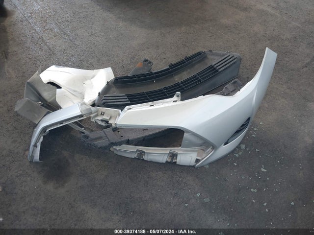 Toyota COROLLA LE 2018 2T1BURHE1JC035428 Image 12