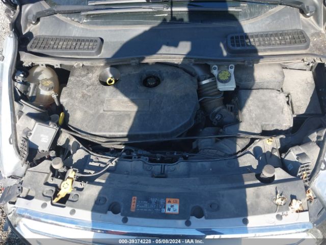1FMCU9J90JUB55723 Ford Escape Titanium
