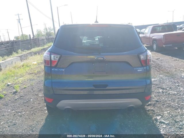 1FMCU9J90JUB55723 Ford Escape Titanium