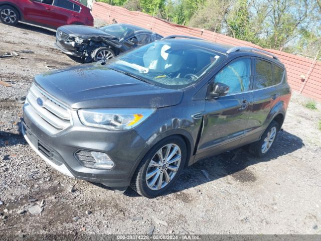 1FMCU9J90JUB55723 Ford Escape Titanium