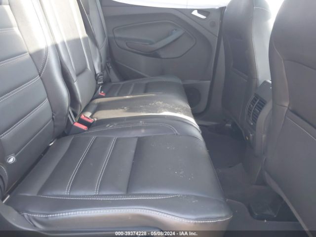 1FMCU9J90JUB55723 Ford Escape Titanium