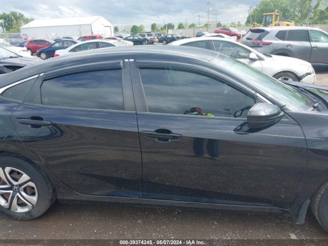 19XFC2F52HE041829 Honda Civic Lx