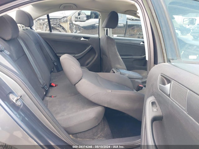 3VW2K7AJ9FM351785 Volkswagen Jetta 2.0l S