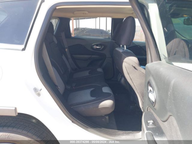 1C4PJLAB9FW616363 Jeep Cherokee Sport