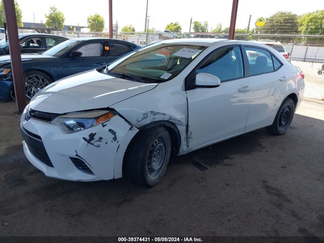 Toyota COROLLA LE 2016 5YFBURHE2GP398636 Image 2
