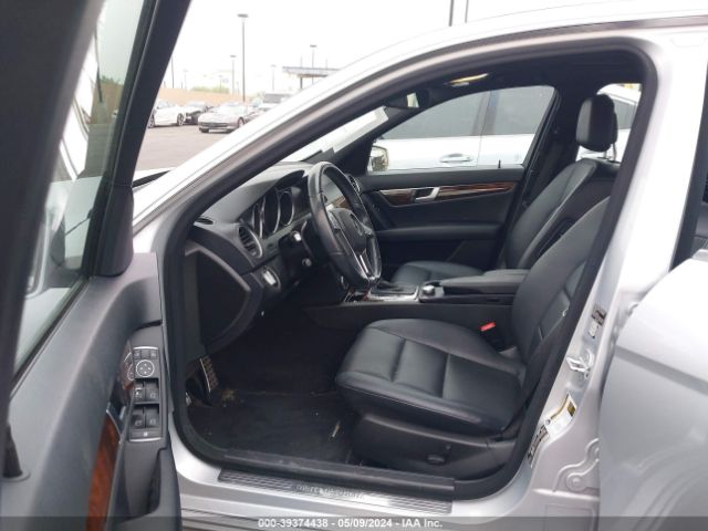 WDDGF4HB6EA964068 Mercedes-Benz C 250 Luxury/sport