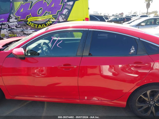 Honda Civic Lx 2018 2HGFC2F58JH556961 Image 14