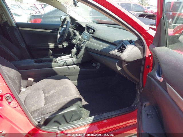 Honda Civic Lx 2018 2HGFC2F58JH556961 Image 5