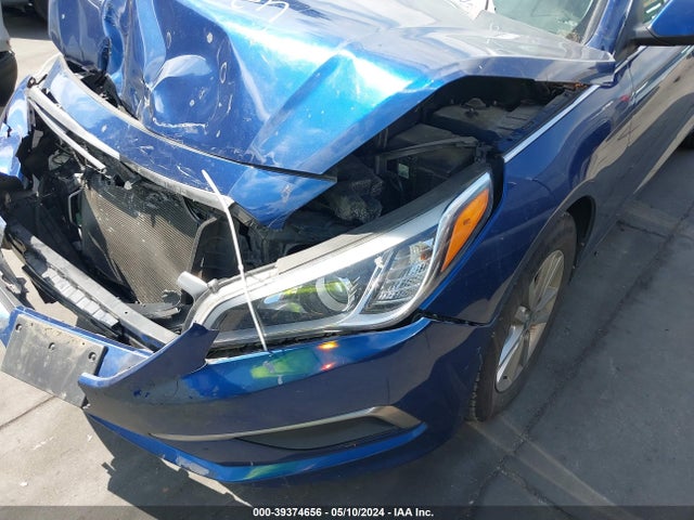 Hyundai SONATA SE 2016 5NPE24AF3GH325815 Image 16