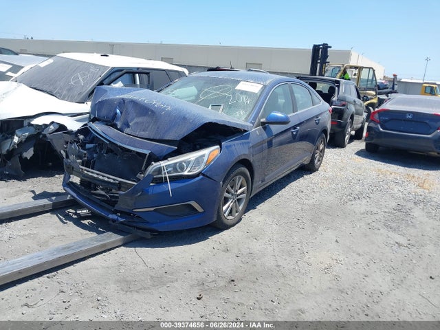 Hyundai SONATA SE 2016 5NPE24AF3GH325815 Image 2