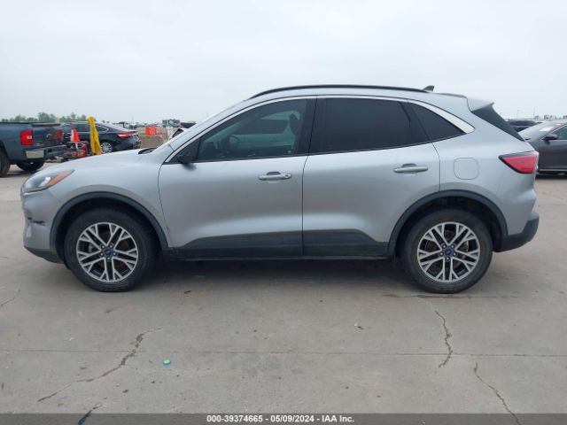 1FMCU9CZ8MUA52017 Ford Escape Sel Hybrid