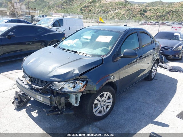 Chevrolet Sonic Ls Auto 2017 1G1JB5SH8H4147050 Image 2