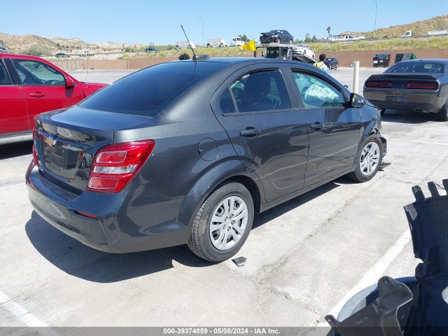 Chevrolet Sonic Ls Auto 2017 1G1JB5SH8H4147050 Image 4