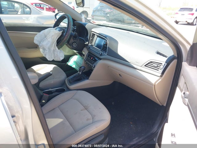 Hyundai ELANTRA SE 2017 KMHD84LFXHU065097 Image 5