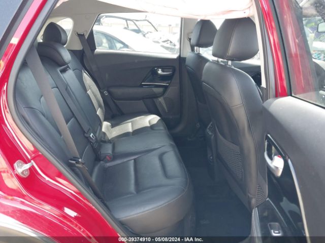 KNDCE3LC3J5175420 KIA Niro Touring