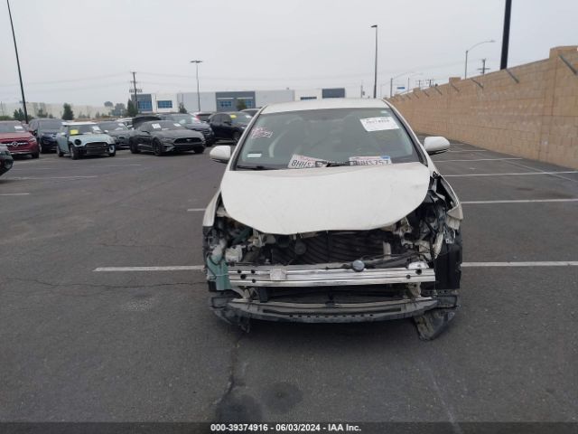 JTDKBRFU0G3020033 Toyota Prius Two