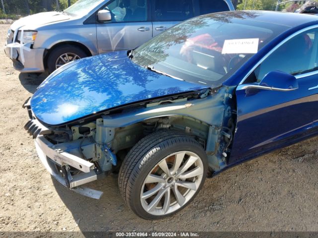 5YJ3E1EA8JF013703 Tesla Model 3 Long Range/mid Range