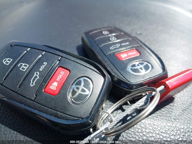 Toyota Corolla Cross Xle 2023 7MUDAAAGXPV046996 Image 11