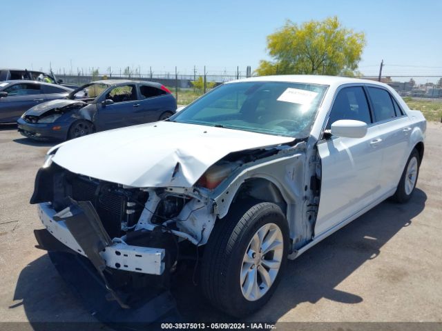 2C3CCAAG5GH224199 Chrysler 300 Limited