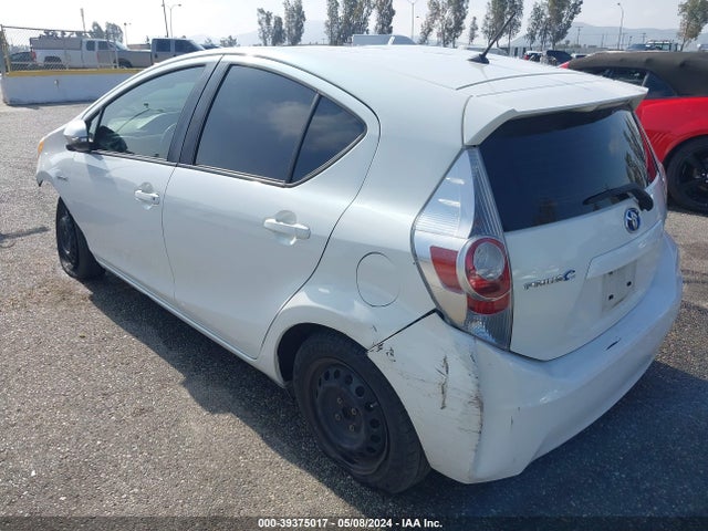 Toyota Prius C One 2014 JTDKDTB31E1078309 Image 3