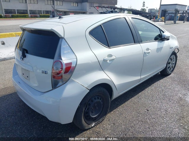 Toyota Prius C One 2014 JTDKDTB31E1078309 Image 4